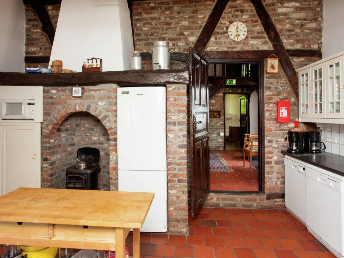 Magnificent Farmhouse In Sint Joost Extérieur photo