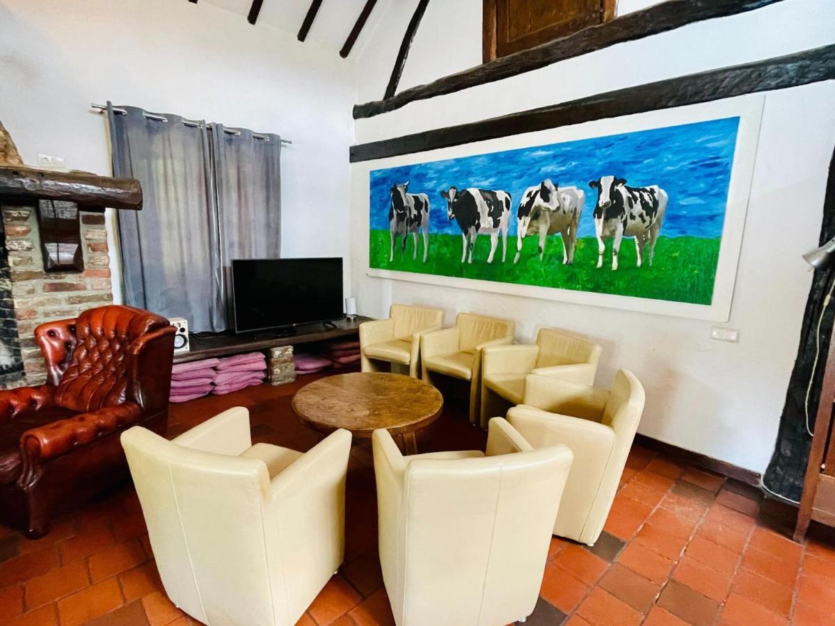 Magnificent Farmhouse In Sint Joost Extérieur photo